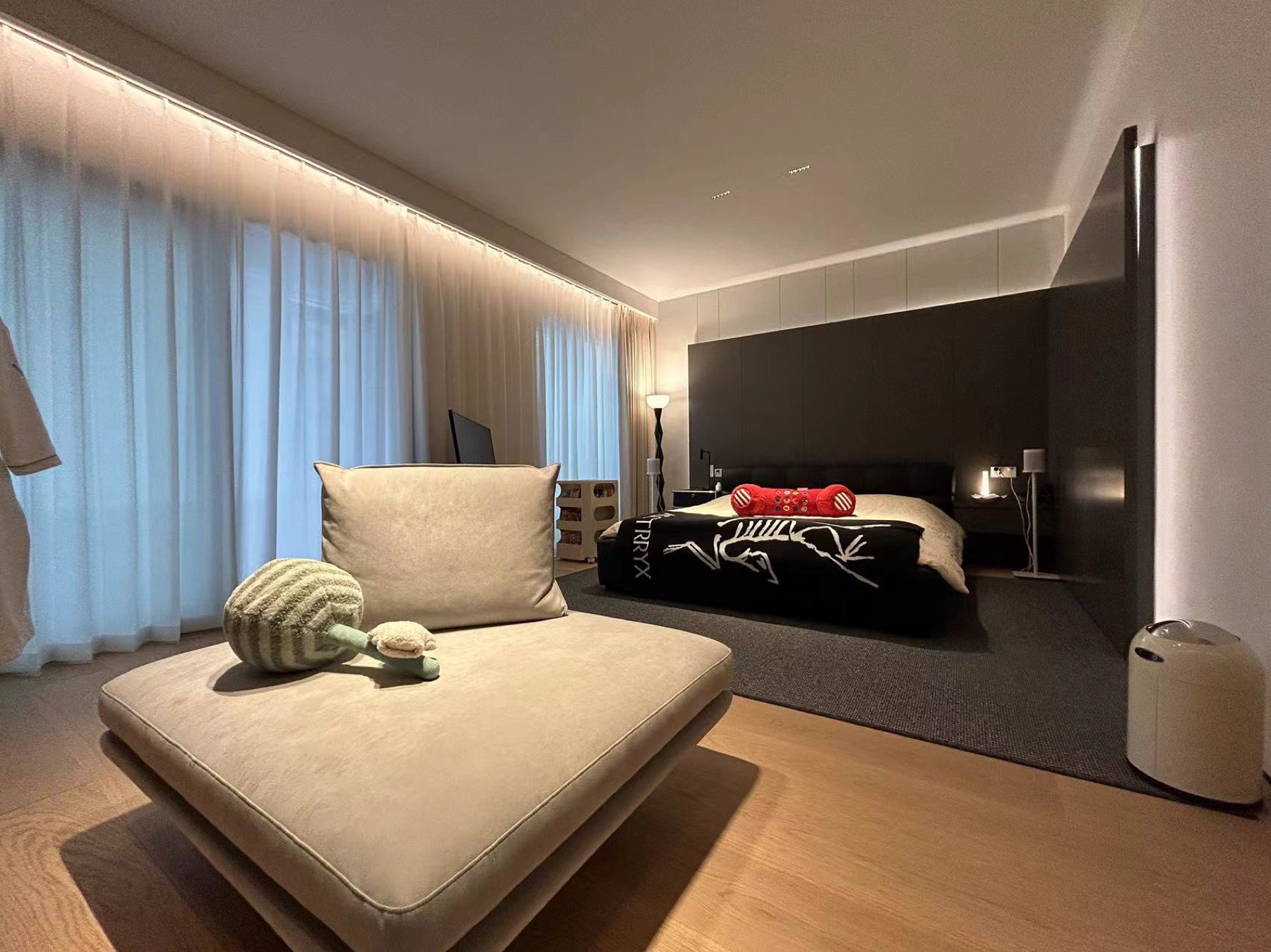 North America · 1000 sqm Villa 10