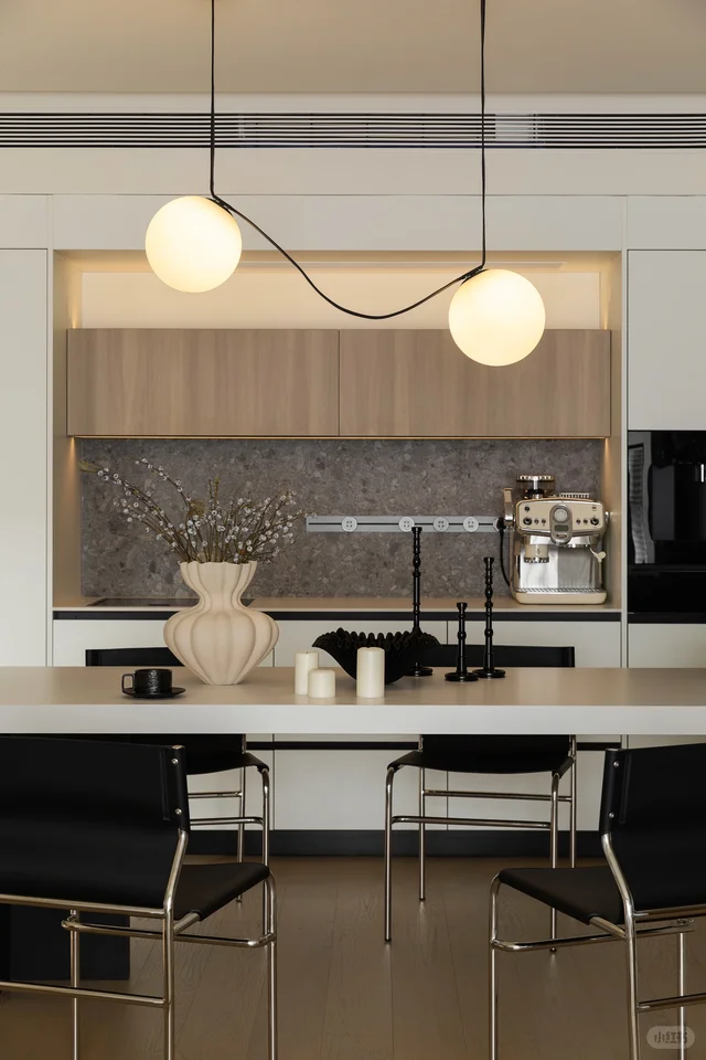 The Warmth of Home space case